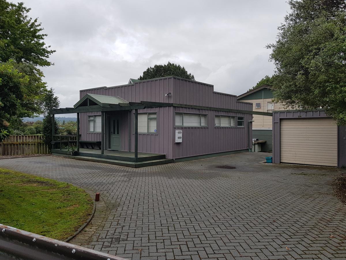 Central Taupo Townhouse Екстер'єр фото