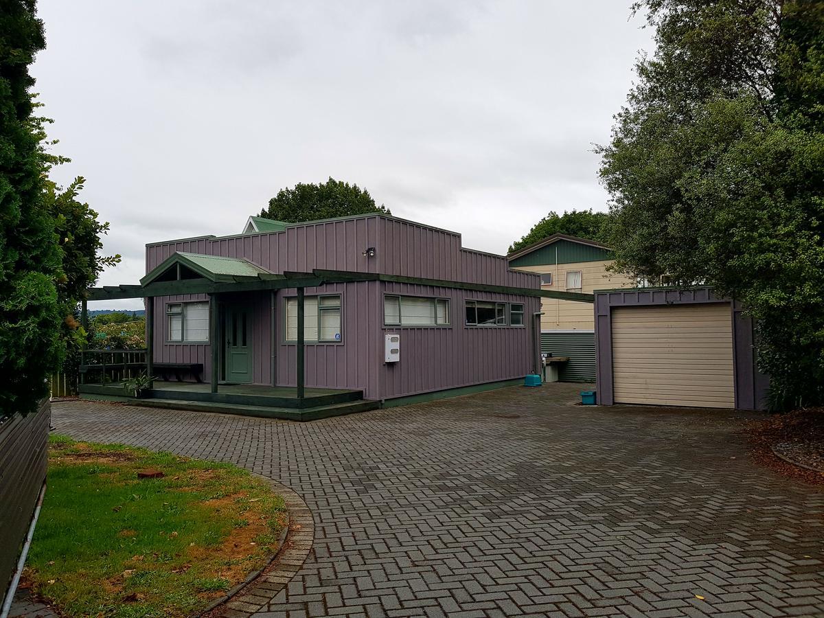 Central Taupo Townhouse Екстер'єр фото