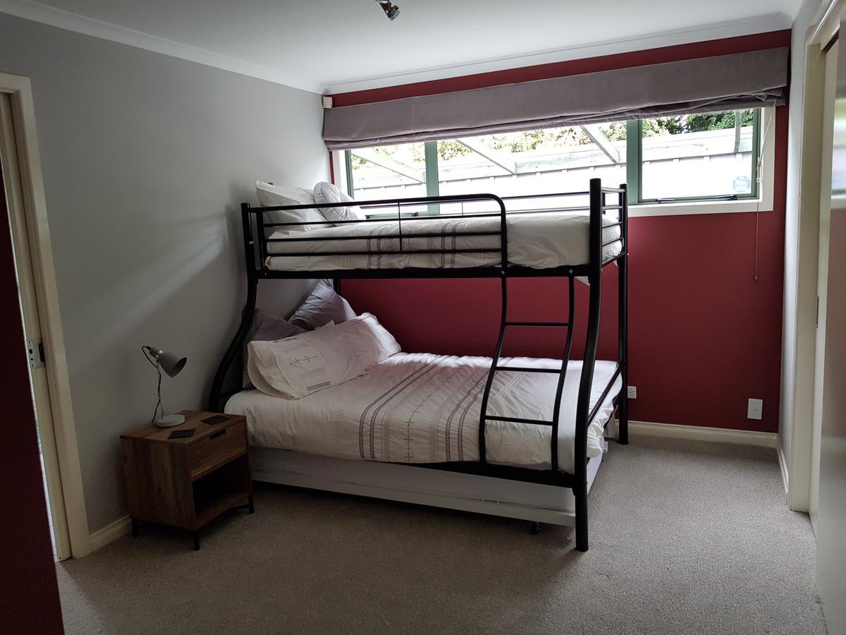 Central Taupo Townhouse Екстер'єр фото